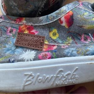 Blowfish Malibu Women’s size 10 floral sneakers